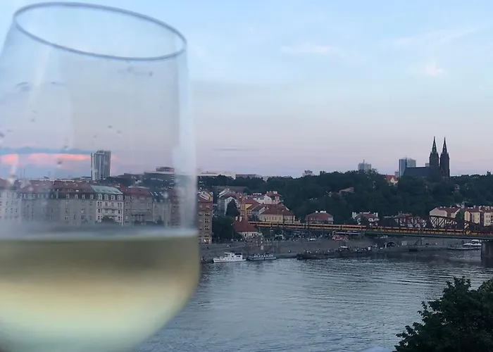 Super Solo Traveler\'S Loft With Stunning Prague Views